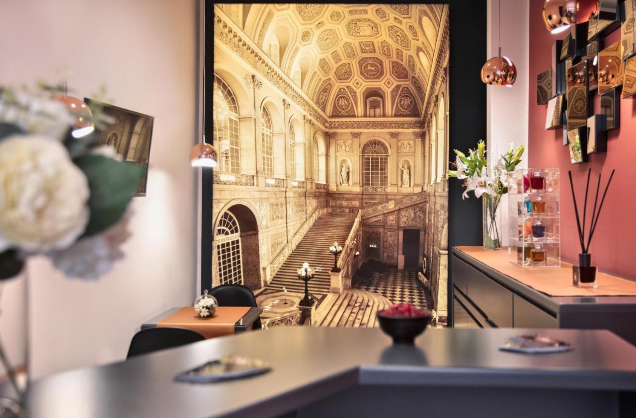 La Lepre Napoli Acomodação com café da manhã Exterior foto